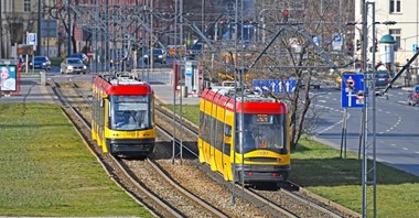 Warszawa: Metro i tramwaje wracają do podstawowych częstotliwości. Zmiany w komunikacji autobusowej