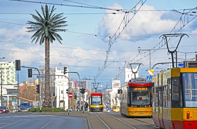 Trzaskowski: W komunikacji publicznej potrzeba elastyczności. Pytania do rządu