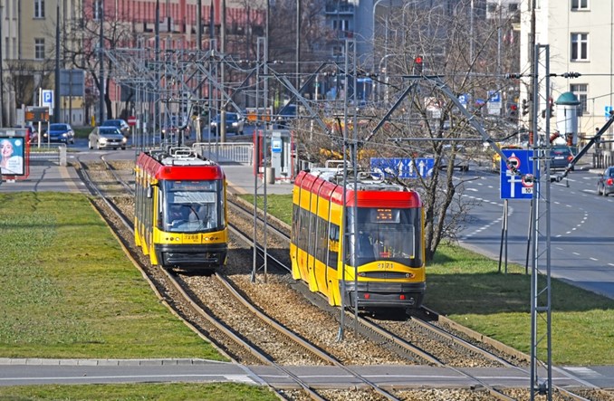 Warszawa: Jedna oferta na naprawę główną Swingów i Jazzów – za 0,6 mld zł