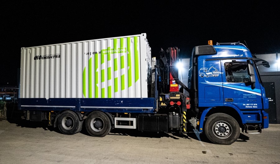 Megastacja ładowania Ekoenergetyki jedzie do Holandii. Zasili 20 autobusów na raz Megastacja ładowania Ekoenergetyki jedzie do Holandii. Zasili 20 autobusów na raz