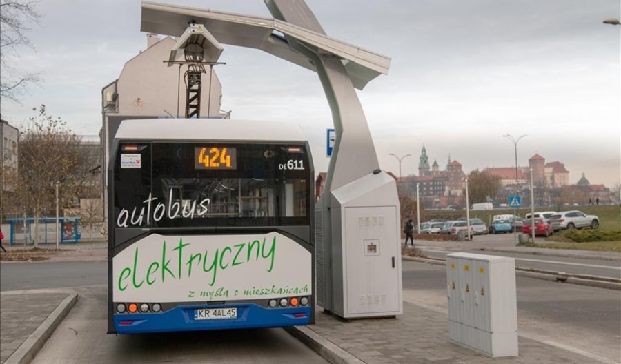 Nie będzie polskiego elektrobusu. NCBR zamyka program za 2,7 mld zł Nie będzie polskiego elektrobusu. NCBR zamyka program za 2,7 mld zł