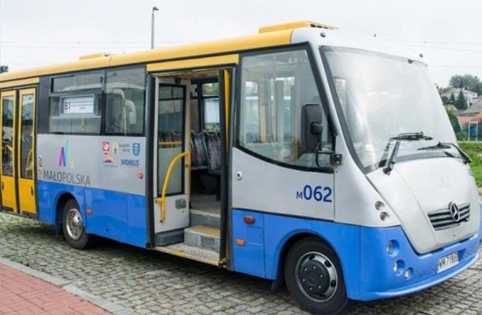 Koleje Małopolskie bez autobusów dowozowych. Koronawirus i nierozstrzygnięty przetarg