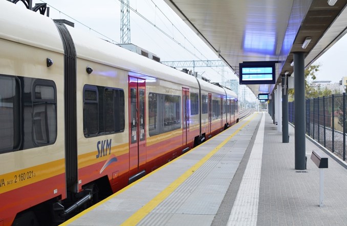 Warszawa: Problem z windami na linii obwodowej. Nie zostały odebrane