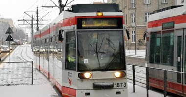 Łódź: Dwójka częściej niż przed epidemią. Początek odwrotu od cięć? 