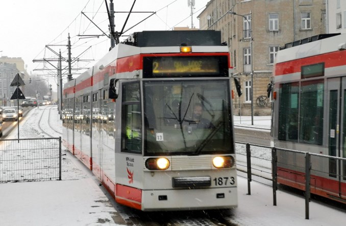 Łódź: Dwójka częściej niż przed epidemią. Początek odwrotu od cięć? 