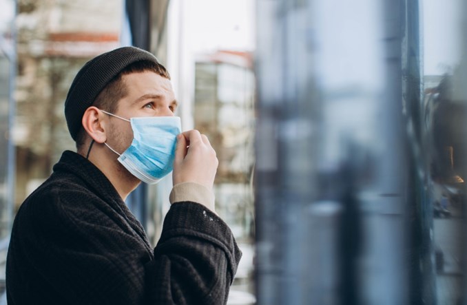 COVID-19 i smog idą w parze. 78% zgonów na terenach zanieczyszczonych