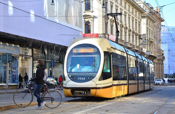Życie po koronawirusie: Mediolan odda pieszym i rowerzystom 35 km ulic