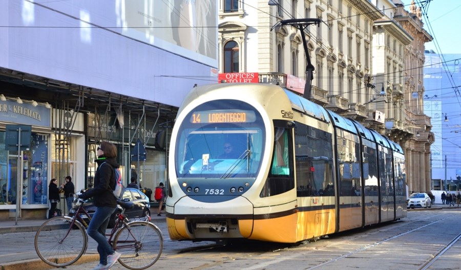 Życie po koronawirusie: Mediolan odda pieszym i rowerzystom 35 km ulic Życie po koronawirusie: Mediolan odda pieszym i rowerzystom 35 km ulic