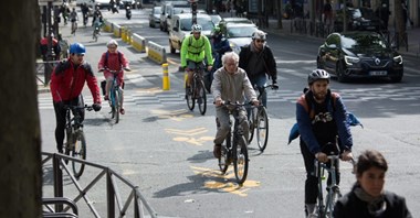Paryski bulwar Saint-Michel opanowali cykliści