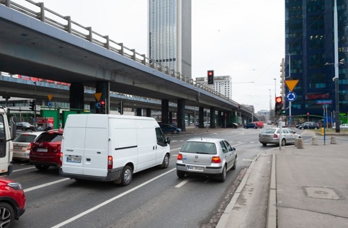 Warszawa: Rusza przebudowa al. Jana Pawła II przy Dw. Centralnym. Ułatwienia dla pieszych i rowerzystów