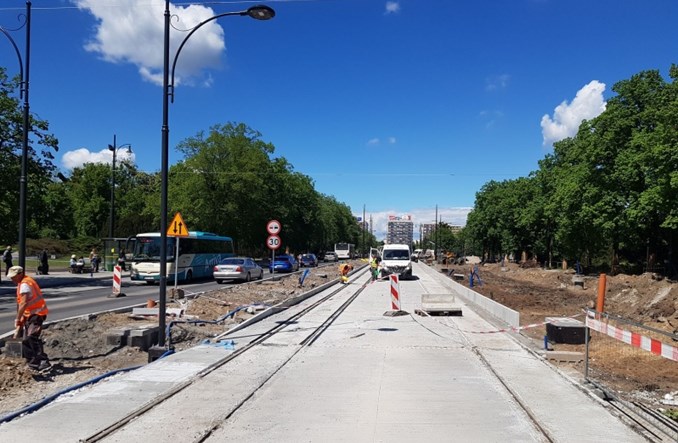 Toruń: Nowe torowisko w al. Jana Pawła II niemal gotowe