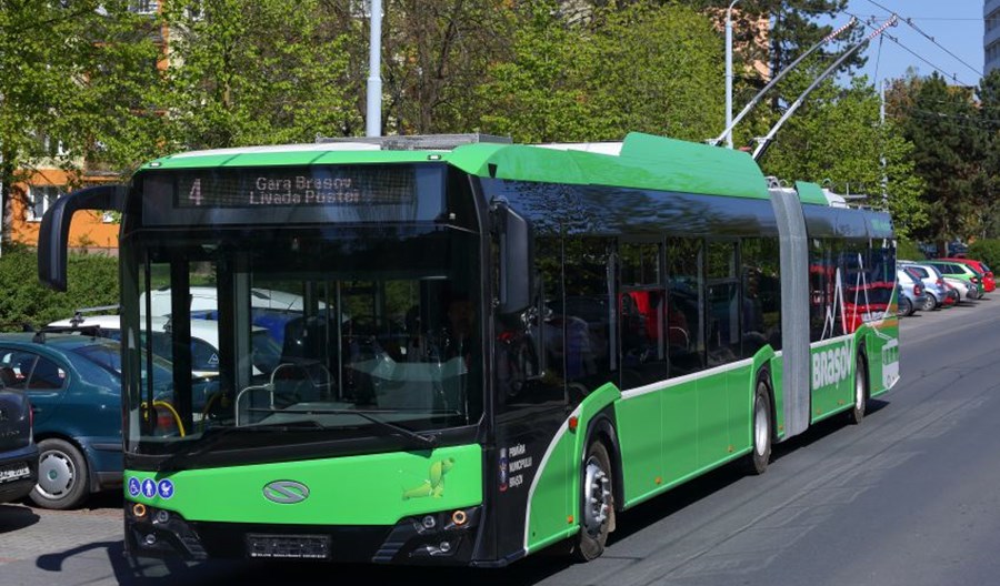 Pierwsze przegubowe trolejbusy Solaris-Škoda na ulicach Braszowa Pierwsze przegubowe trolejbusy Solaris-Škoda na ulicach Braszowa