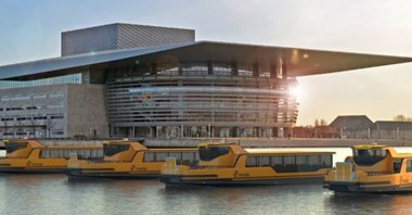 Elektryczny tramwaj wodny połączył dwie dzielnice Kopenhagi