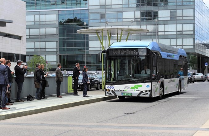 Największy prywatny przewoźnik w Austrii testuje wodorowego Solarisa