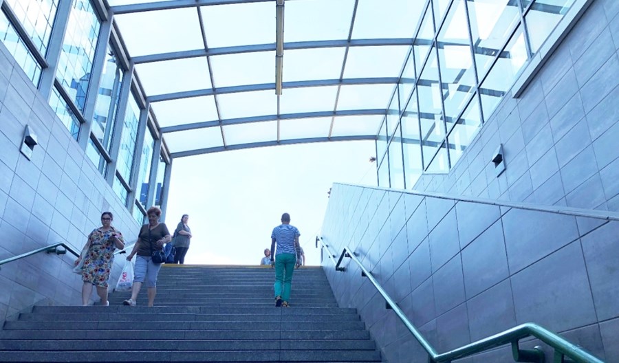 Metro: Wejście na Ratuszu do remontu jeszcze w wakacje. Jest umowa Metro: Wejście na Ratuszu do remontu jeszcze w wakacje. Jest umowa
