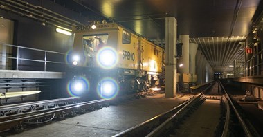 Metro rozpoczyna coroczne szlifowanie szyn [zdjęcia]