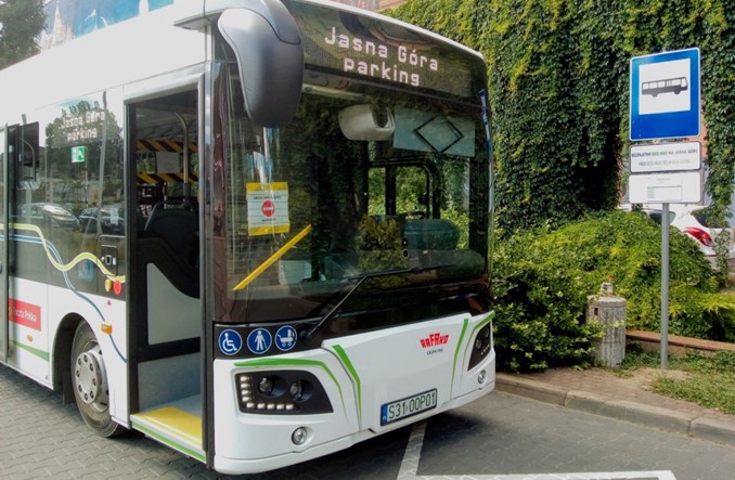 Częstochowa: Ebus Rafako uczył się pracy w mieście, a startup intermodalności