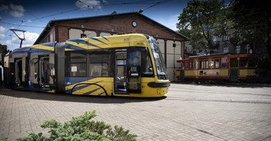 Toruń podpisał umowę z Pesą na kolejne tramwaje