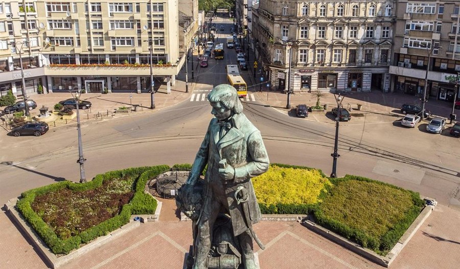 Łódź: Coraz bliżej przebudowy placu Wolności. Więcej zieleni Łódź: Coraz bliżej przebudowy placu Wolności. Więcej zieleni