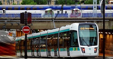 W Paryżu transport dla młodzieży będzie bezpłatny. Rada Miasta zadecydowała
