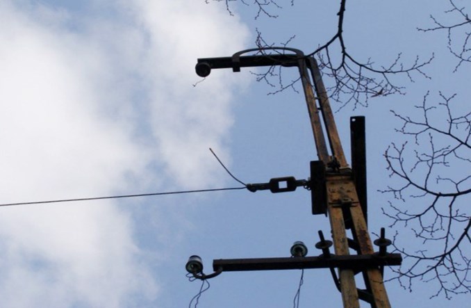 Pabianice zachowają wyjątkowe przedwojenne słupy trakcyjne