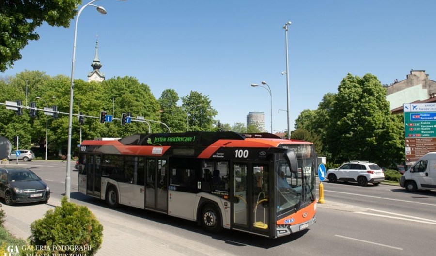 Rzeszów wprowadza nowy system płatności w autobusach Rzeszów wprowadza nowy system płatności w autobusach