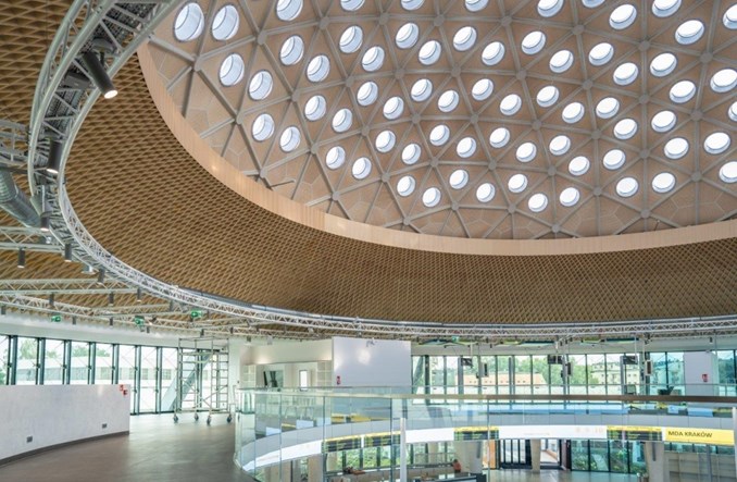 Kielce: Po północy pierwsze odjazdy z dworca autobusowego