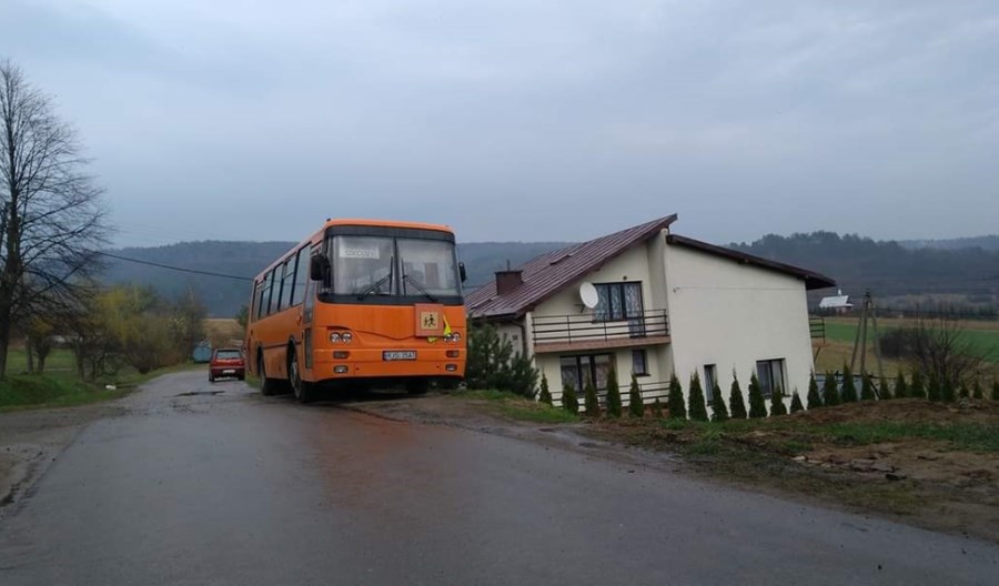 Podkarpackie: Dwóch na trzech mieszkańców terenów wiejskich nie ma dostępu do transportu Podkarpackie: Dwóch na trzech mieszkańców terenów wiejskich nie ma dostępu do transportu
