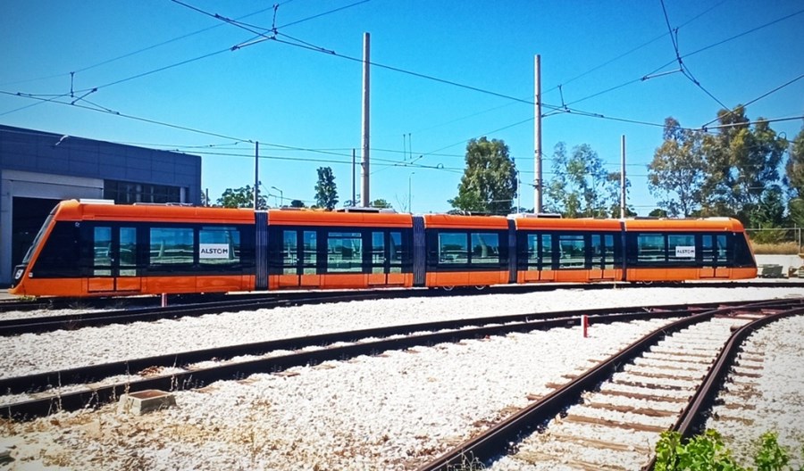 Alstom dostarczył pierwsze nowe tramwaje do Aten Alstom dostarczył pierwsze nowe tramwaje do Aten