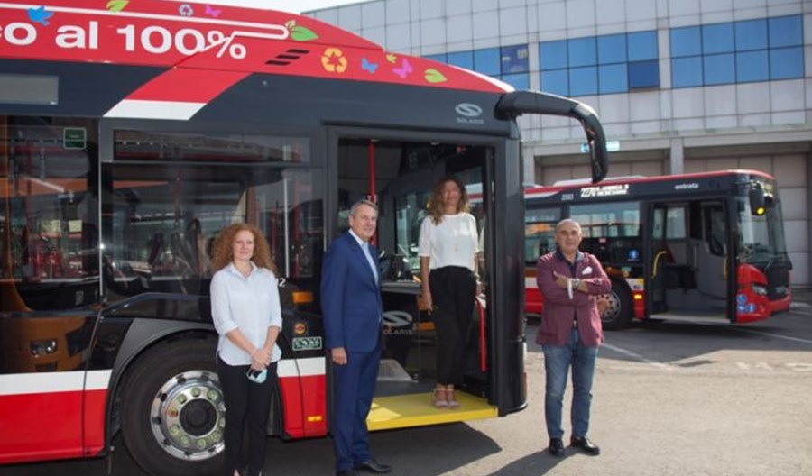 Parma: Prezentacja nowych autobusów, w tym Solarisa Parma: Prezentacja nowych autobusów, w tym Solarisa