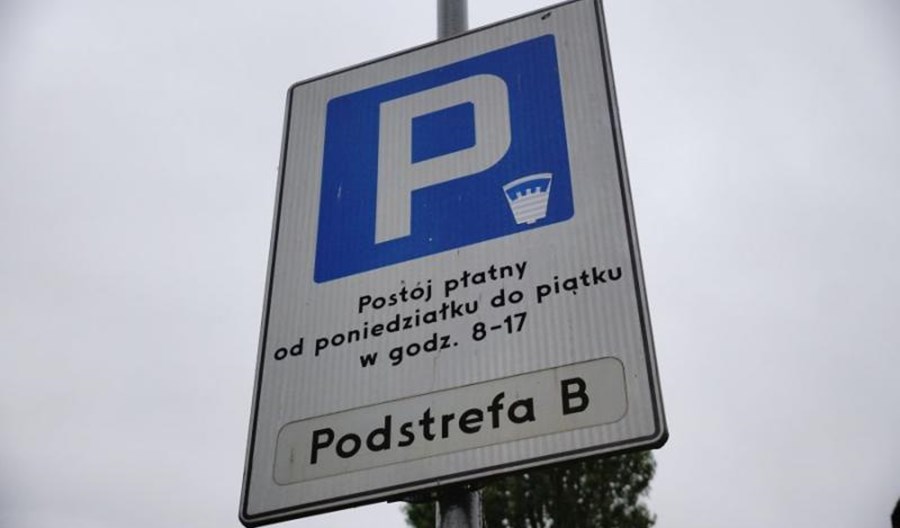 Szczecin: Projekt zmian w strefie płatnego parkowania. Brakuje wolnych miejsc Szczecin: Projekt zmian w strefie płatnego parkowania. Brakuje wolnych miejsc