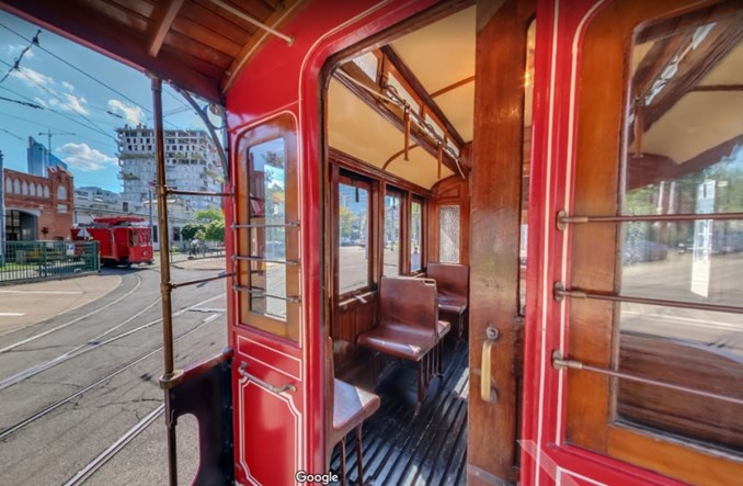 Tramwaje Warszawskie z wirtualną zajezdnią zabytków dzięki Google Street View