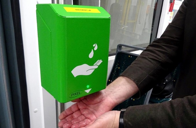 Tysiąc dezynfektorów w autobusach i tramwajach MPK Poznań
