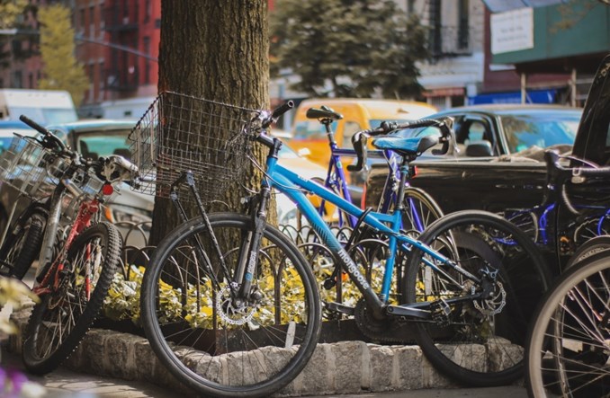 Rower bez maseczki tylko dla sportowców. Skomplikowane i niepotrzebne?