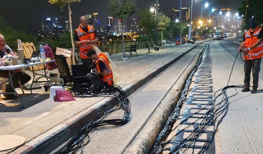 Tel Aviv będzie ładował autobusy elektryczne z elektrycznej ulicy Tel Aviv będzie ładował autobusy elektryczne z elektrycznej ulicy