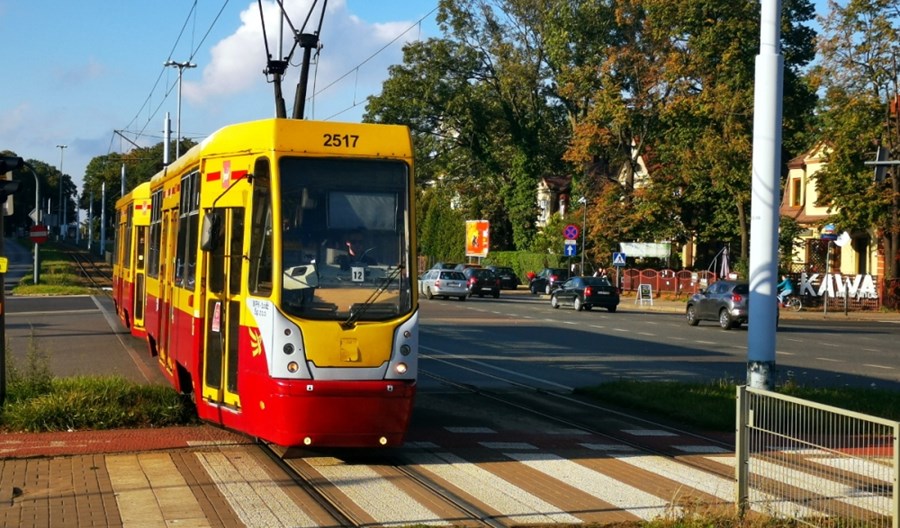 Łódź: Poranne wzmocnienia po wprowadzeniu nowych limitów pasażerów Łódź: Poranne wzmocnienia po wprowadzeniu nowych limitów pasażerów