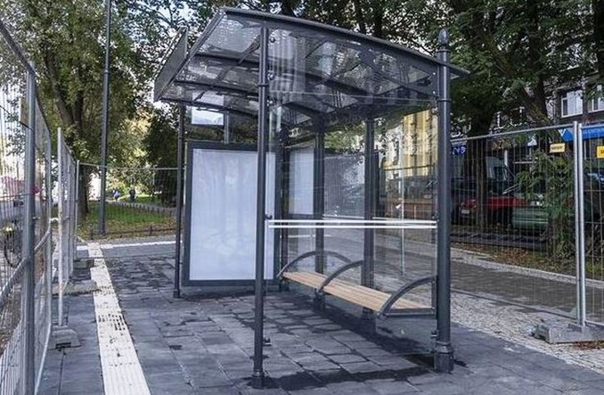 Łódź: Secesja na przystankach. Nowy wygląd wiat