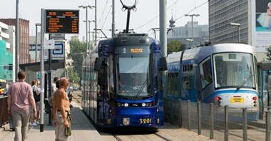 Nowe tramwaje dla Wrocławia. Min. trzy człony i cztery wózki, w tym dwa skrętne