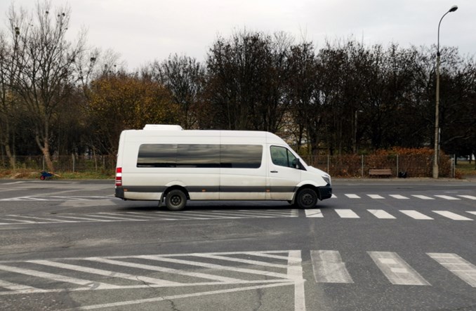 Łódzkie: Bez przepełnień w autobusach marszałkowskich. Cięcia w ofercie komercyjnej