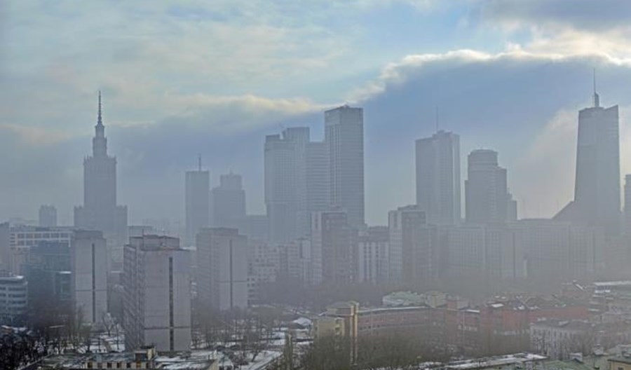Polski Alarm Smogowy: Im czystsze powietrze, tym mniej zgonów na COVID Polski Alarm Smogowy: Im czystsze powietrze, tym mniej zgonów na COVID