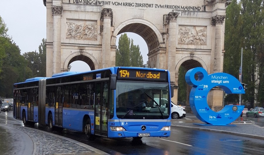 Niemcy: Mały lockdown bez ograniczeń w transporcie Niemcy: Mały lockdown bez ograniczeń w transporcie