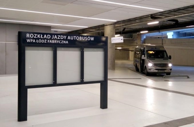 Łódź Fabryczna bez bezpłatnego parkingu. „Teraz są wolne miejsca” 