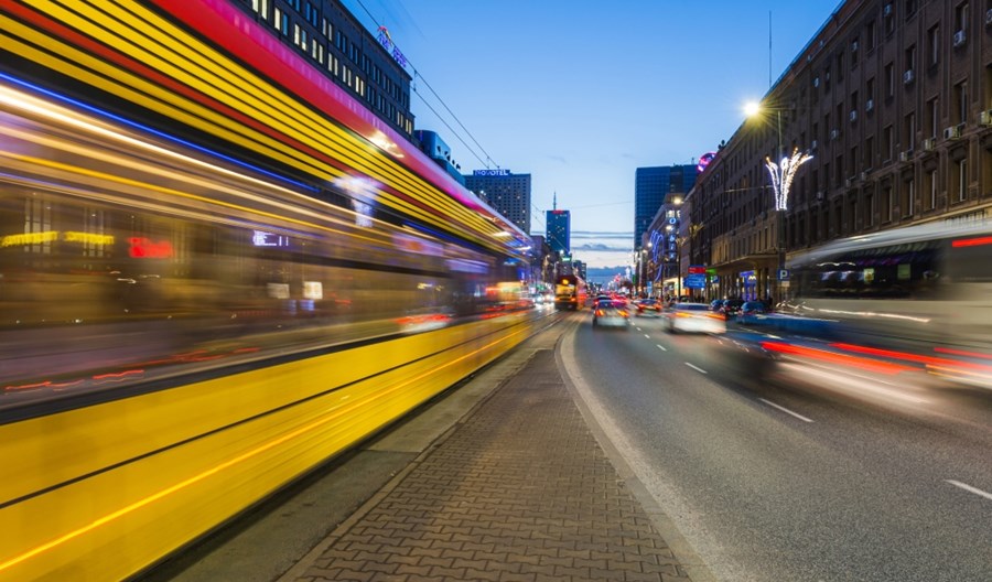Warszawa: Jak obostrzenia wpływają na ruch drogowy Warszawa: Jak obostrzenia wpływają na ruch drogowy