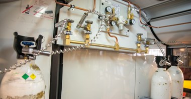 Warszawskie autobusy gotowe do transportu chorych [zdjęcia]