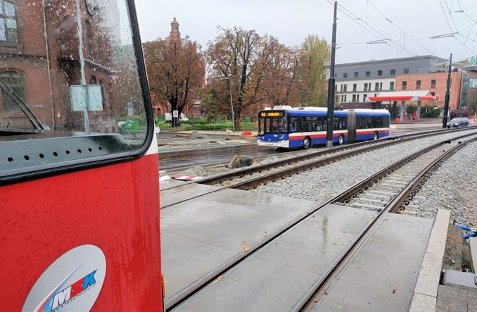 Bydgoszcz prezentuje nowy układ linii po otwarciu nowych torowisk