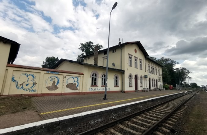 Dlaczego kolej nie chce lokatorów na dworcach? 