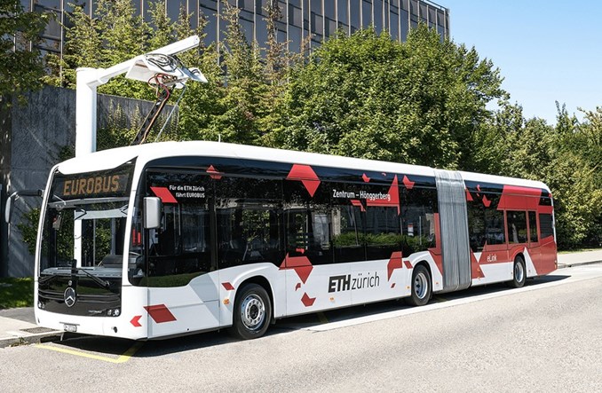 Pierwsze elektryczne przegubowe eCitaro kursuje po Zurychu