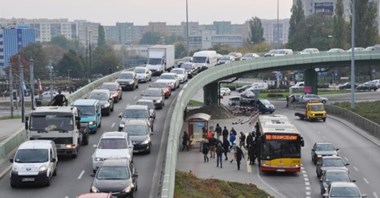 Samochody nie uratują nas przed pandemią