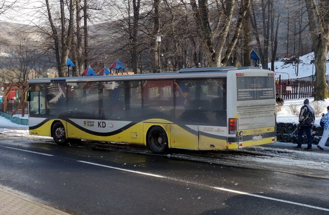 Dolnośląskie bez autobusów wojewódzkich. „Skupiamy się na kolei” 