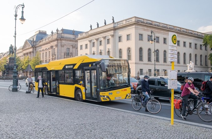 Berlin odebrał 90 elektrobusów Solarisa